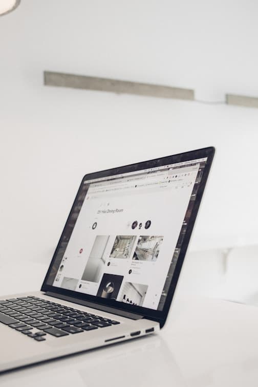 Full stack software developer. End-to-end web and app development services